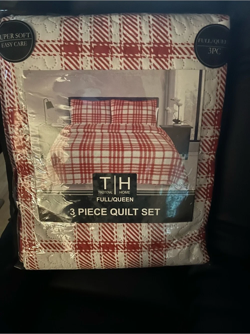 Traditional Home Red Plaid 3-Piece Quilt Set - Full/Queen